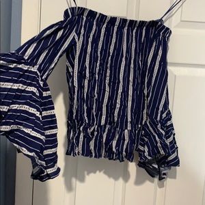 Strapless Flowy sleeve shirt